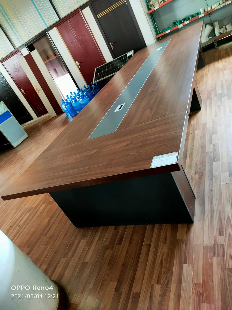 3.2M Conference table