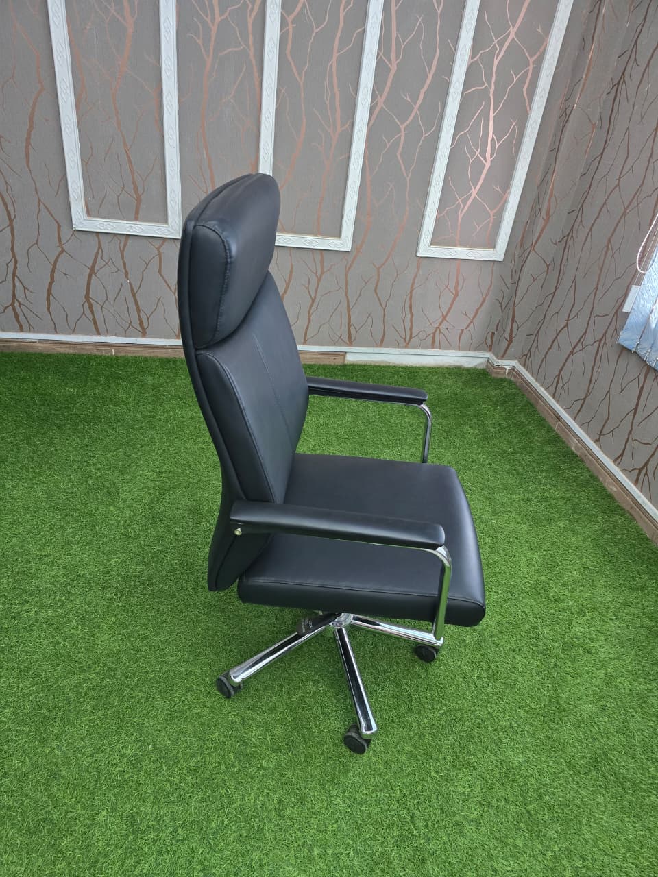 2400mm boardroom table, 3-drawers filing cabinet, 3-link waiting bench, 4-way workstation, Backmesh Office Chair, boardroom table chairs, butterfly office seat, Executive Office Chair, tosca visitors seat