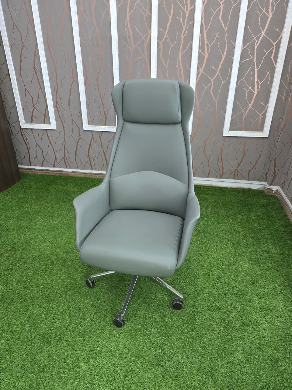 1400mm executive desk, 2400mm boardroom table, 2m executive desk, 4 Way Work Station, 4-way workstation, 6-way workstation, boardroom table chairs, butterfly office seat, tosca visitors seat