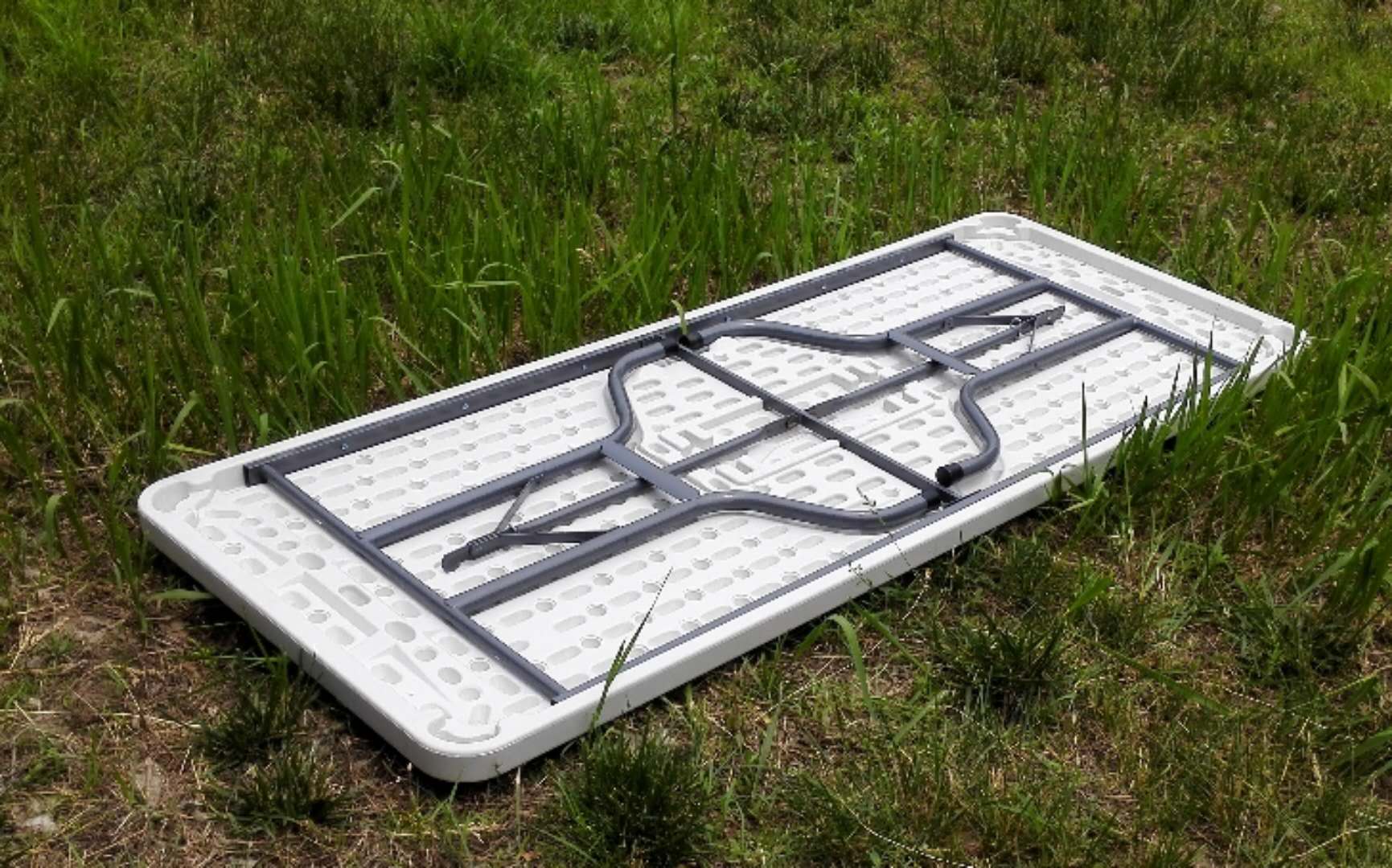 Medium back chairs, Office furniture, Office seat 3-door mahogany filling cabinet, 3m boardroom table, 5-seater reception sofa, 6-way workstation, Backmesh Office Chair, cabinets, dinning tables, directors reclining seat, Eames Dinning Chairs, office cabinets, Office furniture 1400mm executive desk