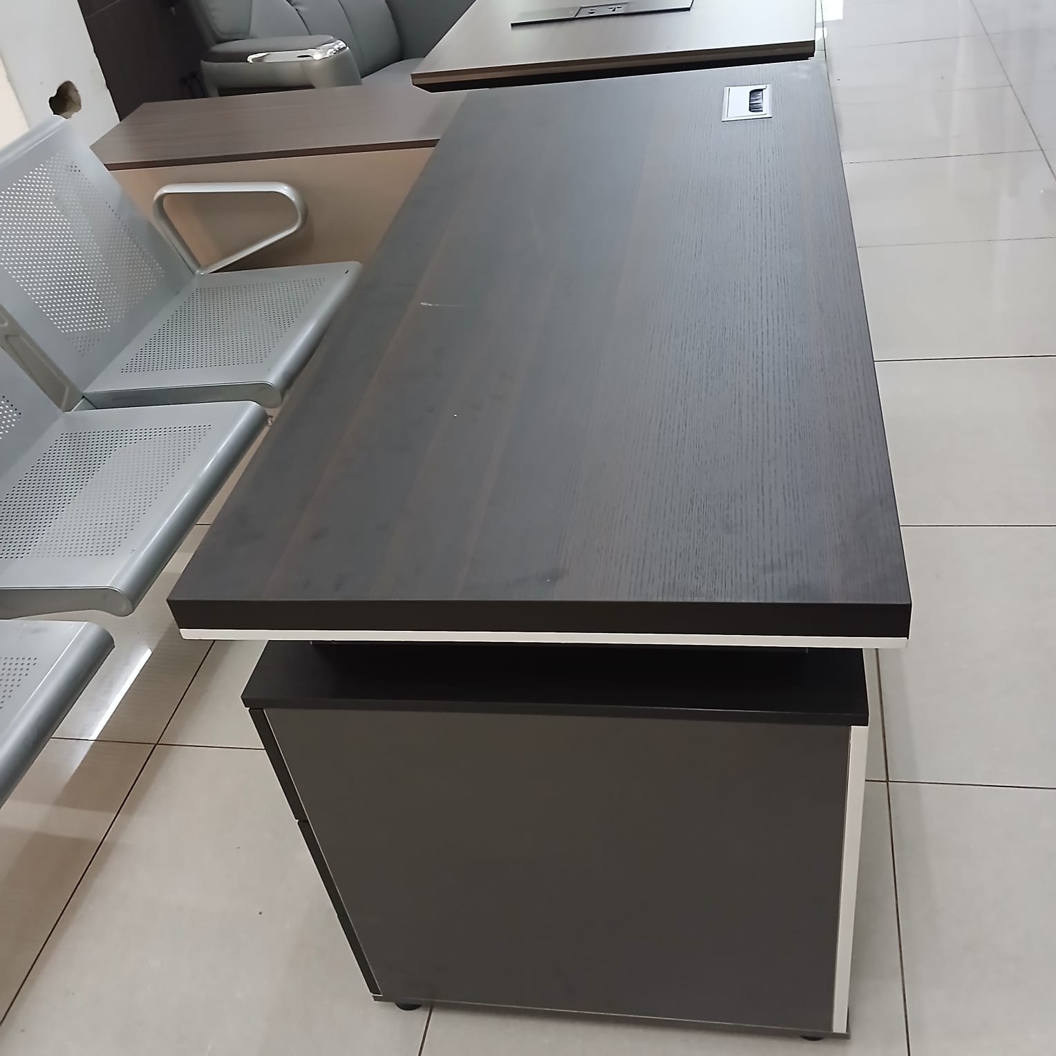 Office furniture, office table, study table butterfly office seat, Ergonomic Office Chair, Filing cabinets, office cabinets, office chairs, office furniture, Office furniture 1800mm executive desk, Office furniture 2400mm boardroom table, Office furniture 4-way workstation, Office seat boardroom table chairs